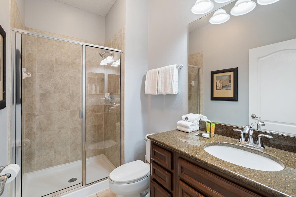 8963 Majesty Palm Rd