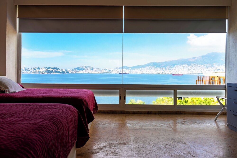 Villa Majum Ocean View Acapulco 5 BDR