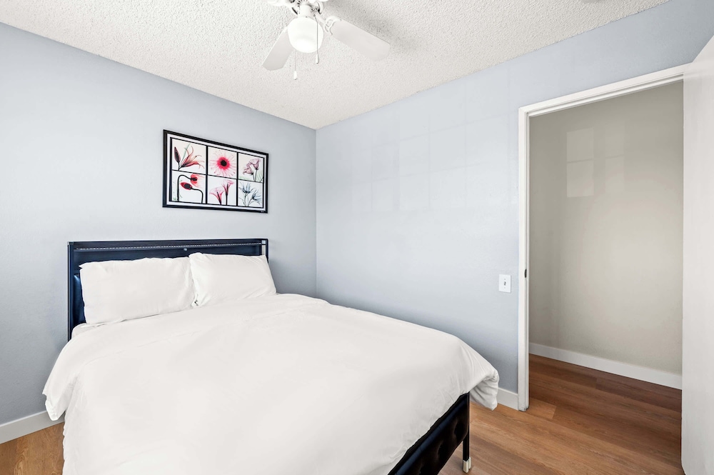 Perfect Family Getaway w Garden Near ONT Airport