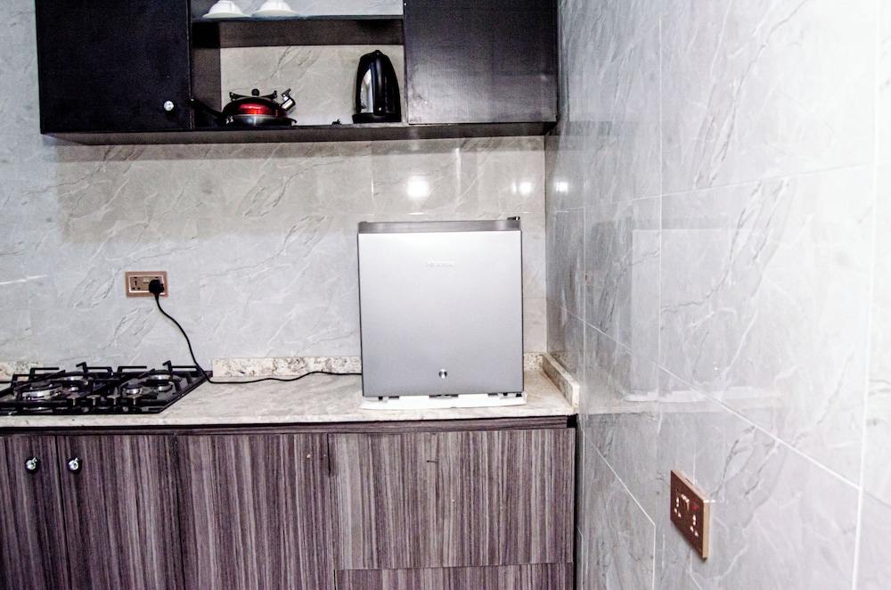 Furnished Studio Apartment in a Secure and Serene Part of Ibadan