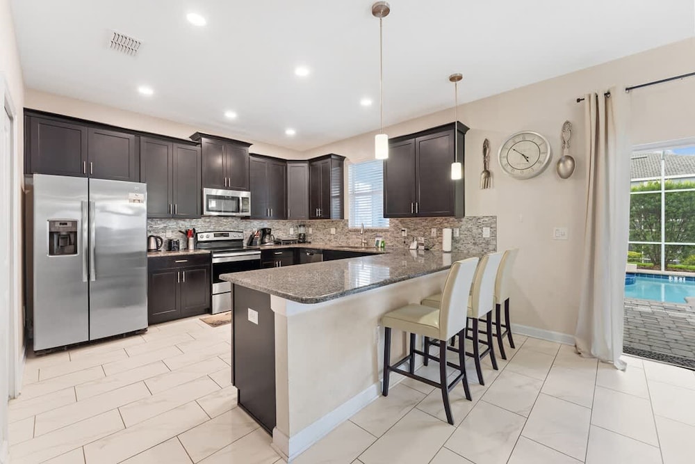 6BR Game Room Plus Large Pool