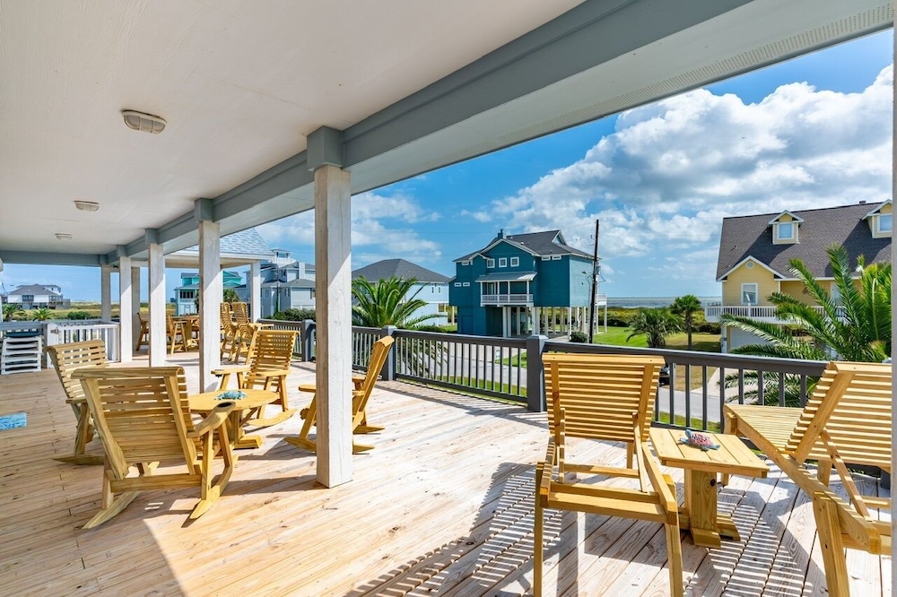 Happy Hours 4 Bedroom Home
