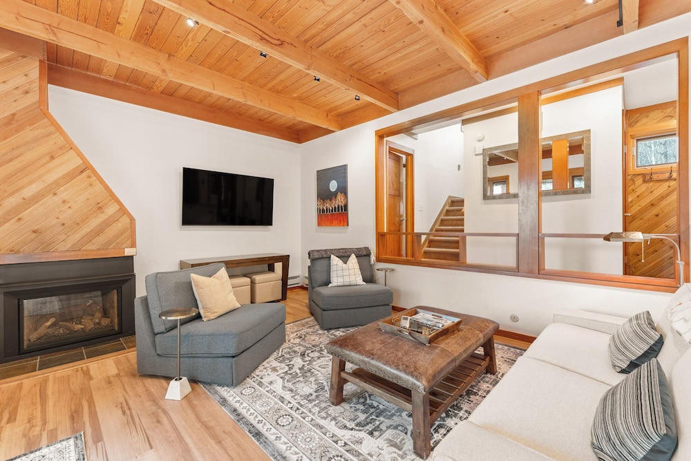 Tennis Townhome #1321 : 2