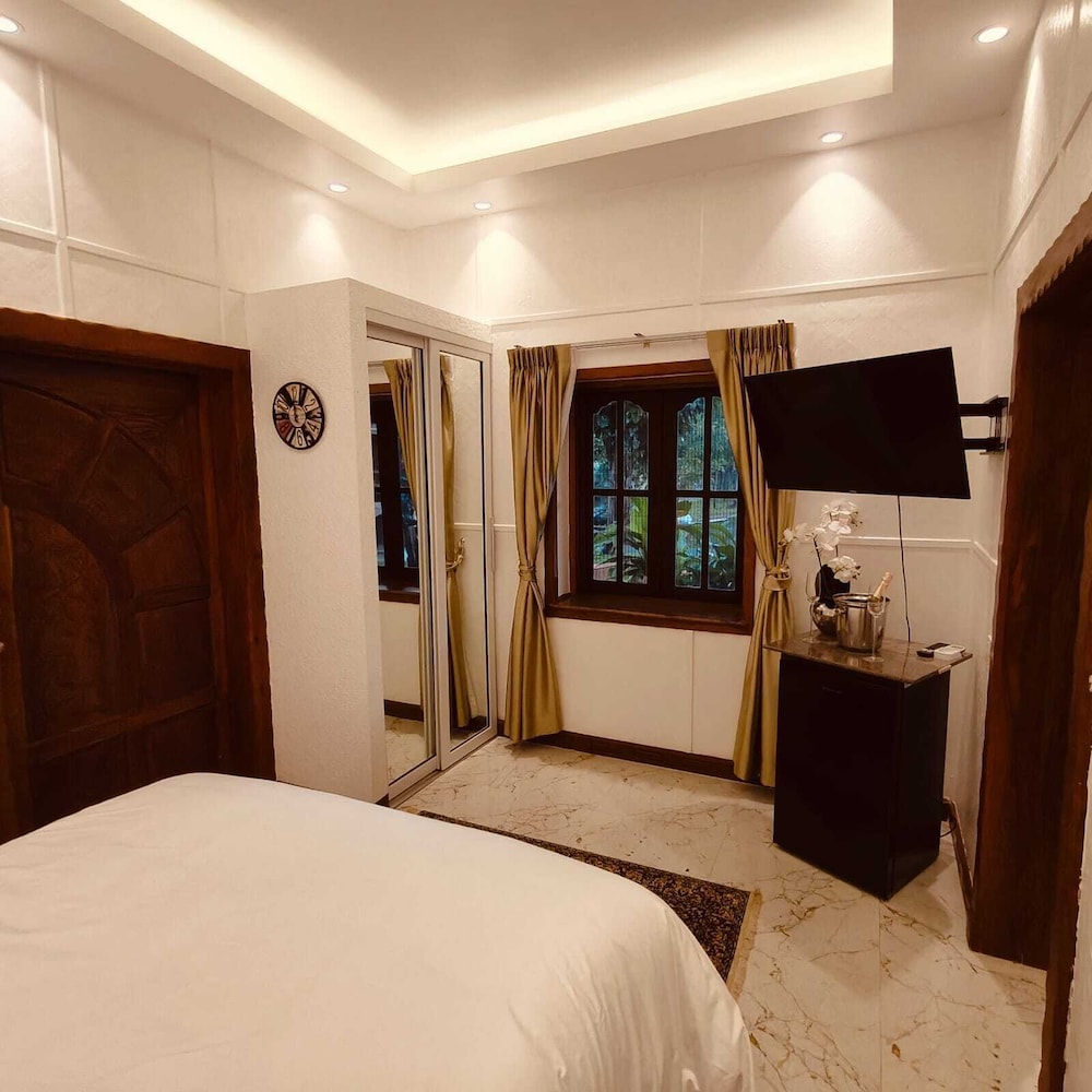 Varaya Resort