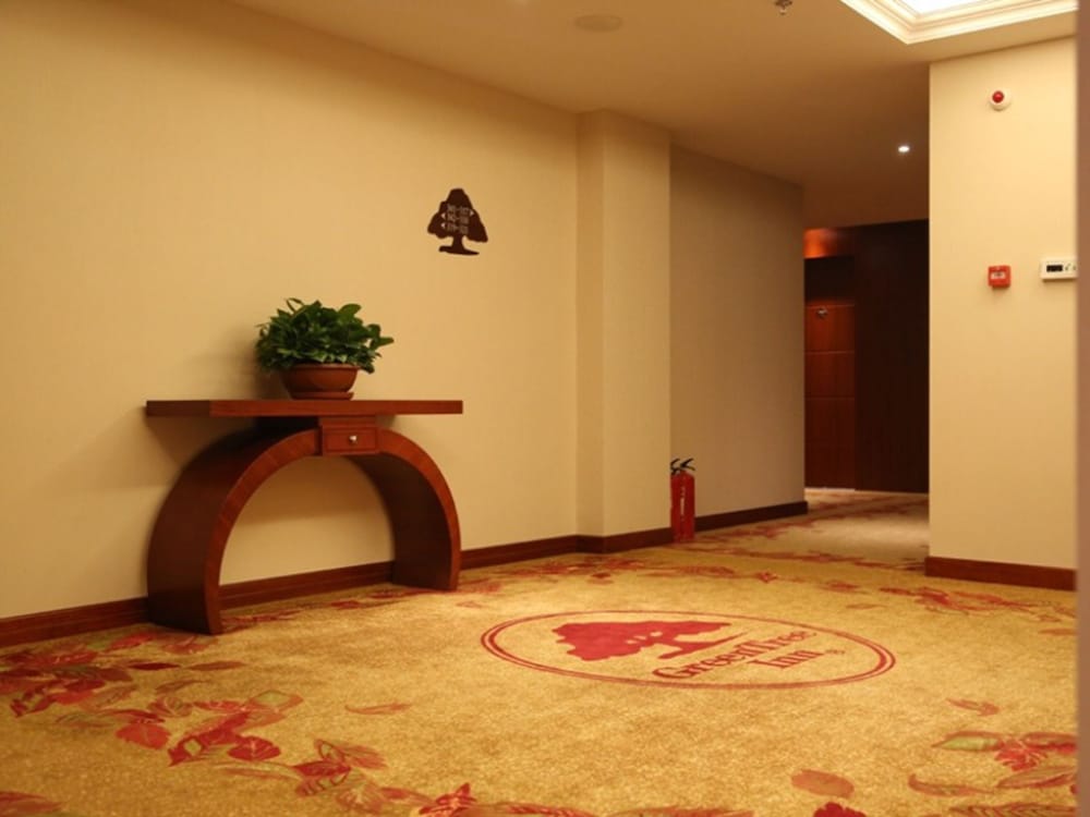 Greentree Inn Bus Station Business Hotel