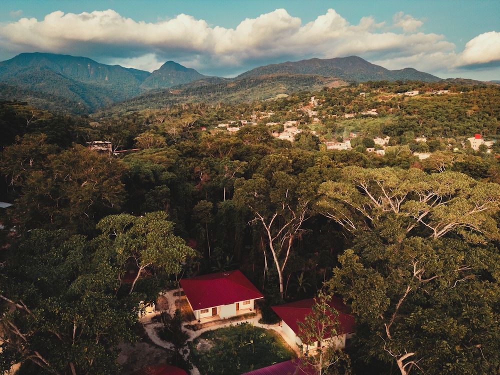Taki Tambo Lodge