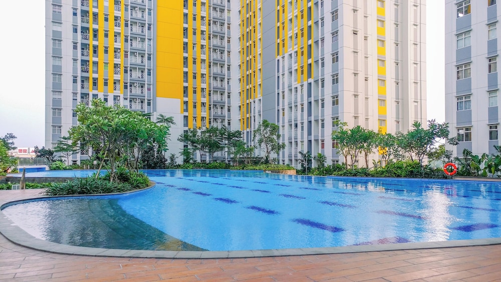 Simple And Strategic Location Studio Apartment At Springlake Summarecon Bekasi