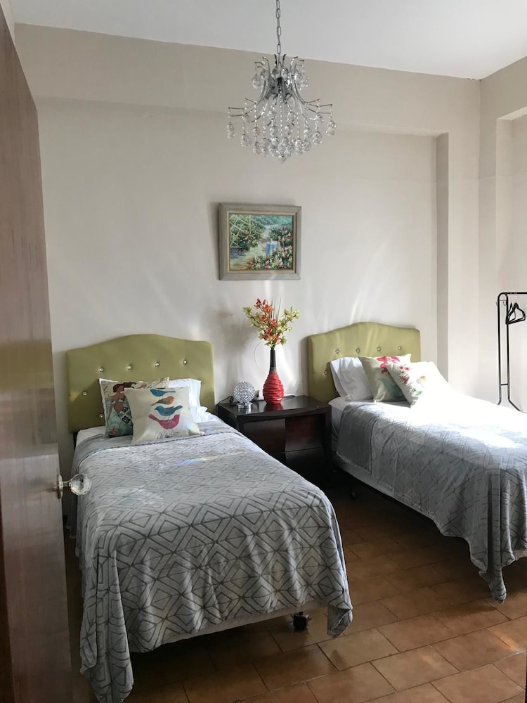 Casa Of Essence