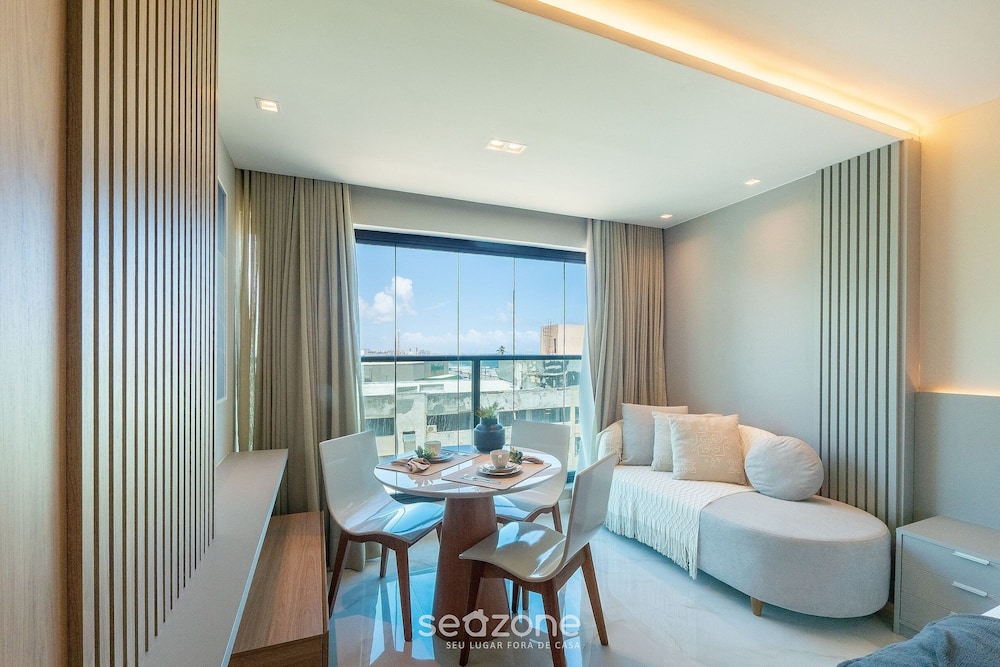 Oceanfront Studio in Condominium Ops0337