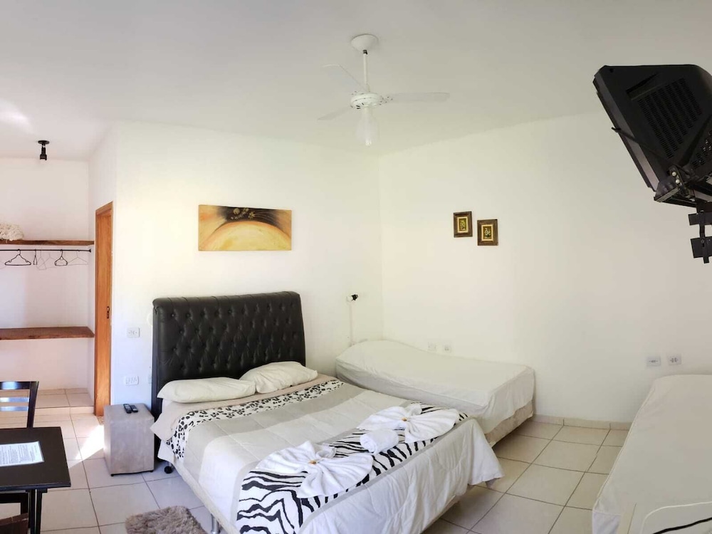 Acalanto Inn