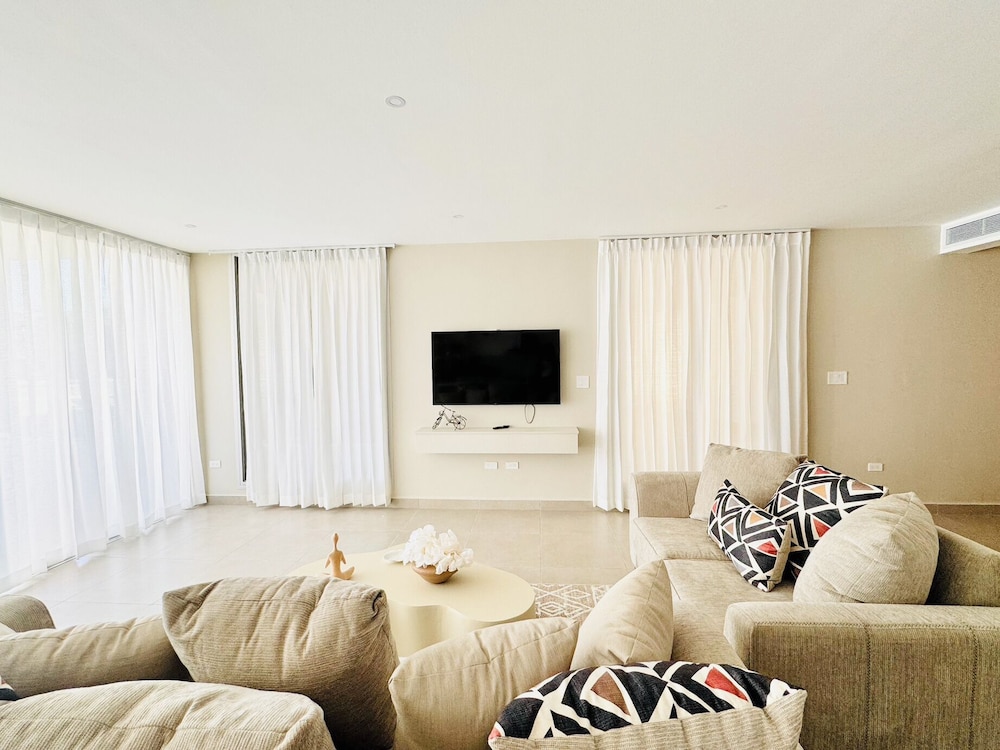 Playa Palmera Beach Front Apartments