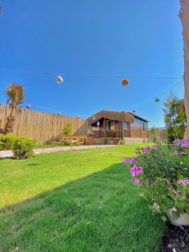 Sare Suit Bungalow view 2