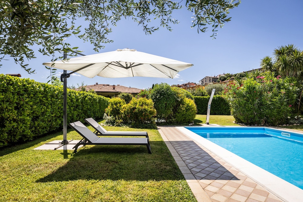 Apt24 - Villa Castello di Soiano view 5