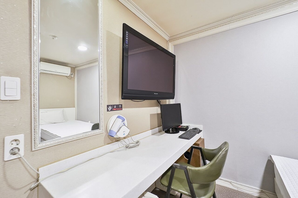 Top Motel