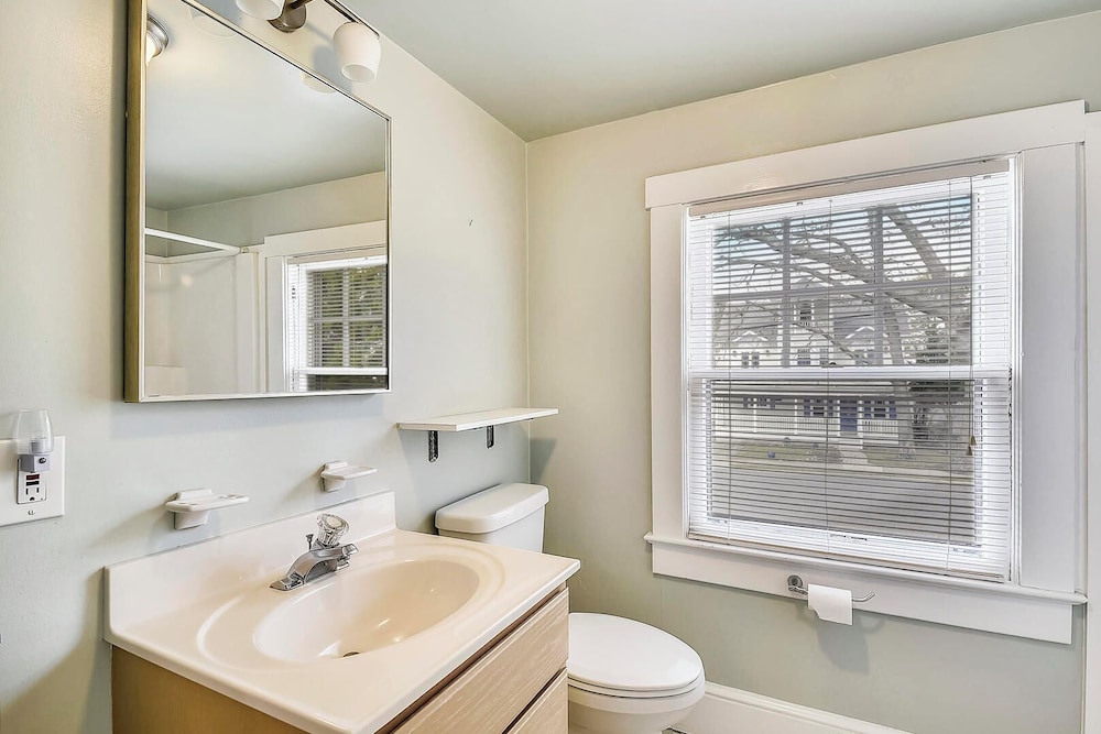 Laurel Street 108