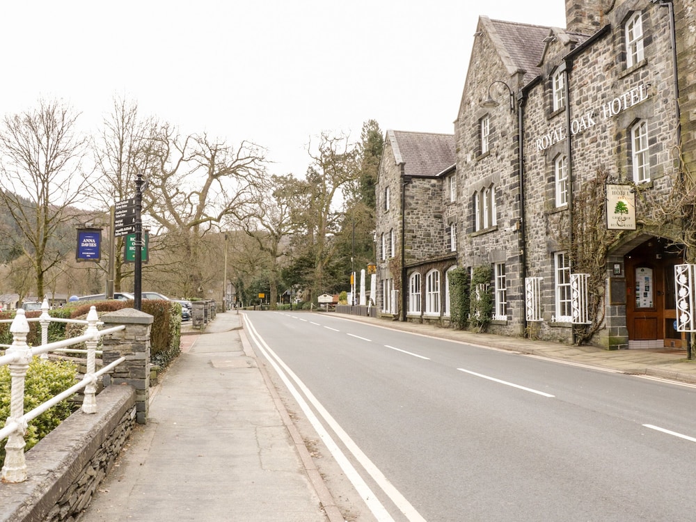 Nant Cottage