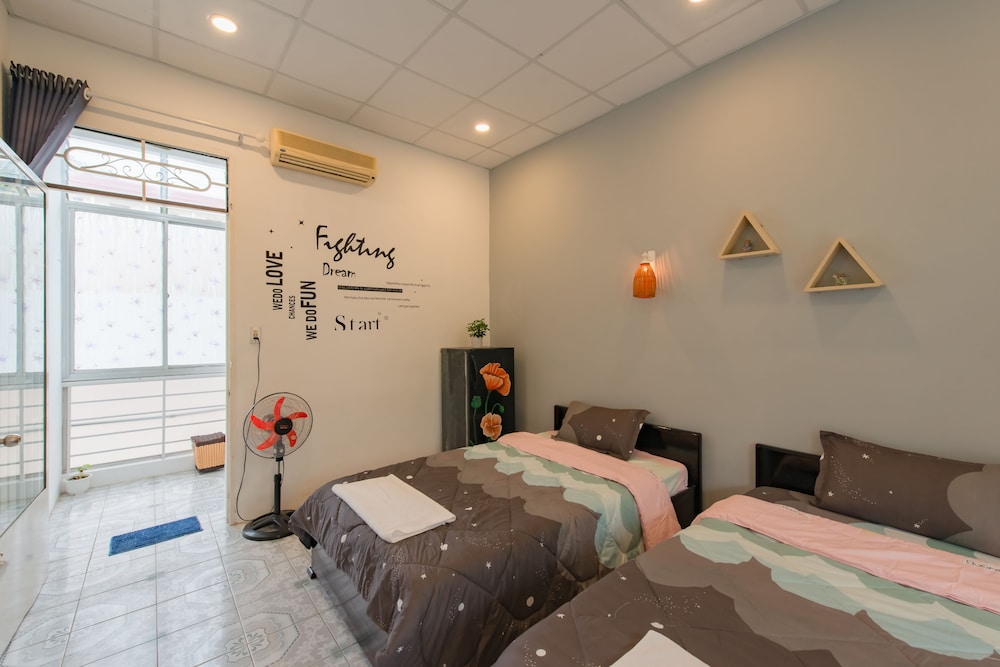 V3 Hostel