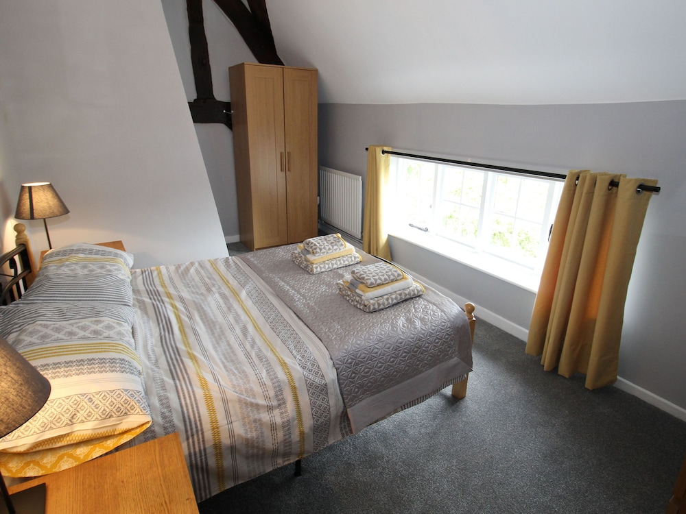 Stoke-on-trent Vacations - Stallington Hall Farm - Property Image 3