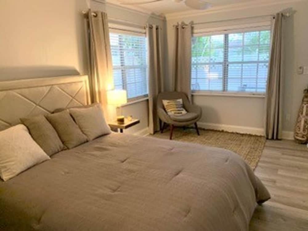 House - Sleeps 6 - Hot Tub - Garden - Near Beach