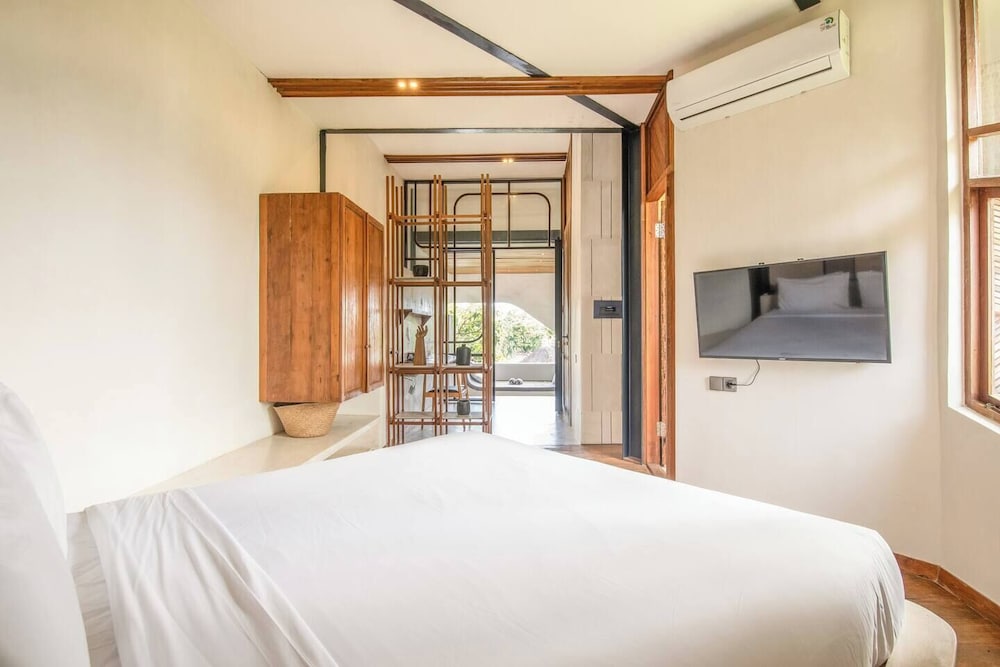 Modern 1-br Loft With Art Deco Style Shared Pool