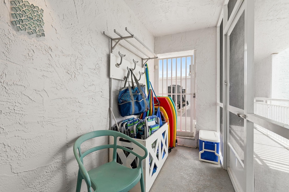 Shorehom by the Sea 75