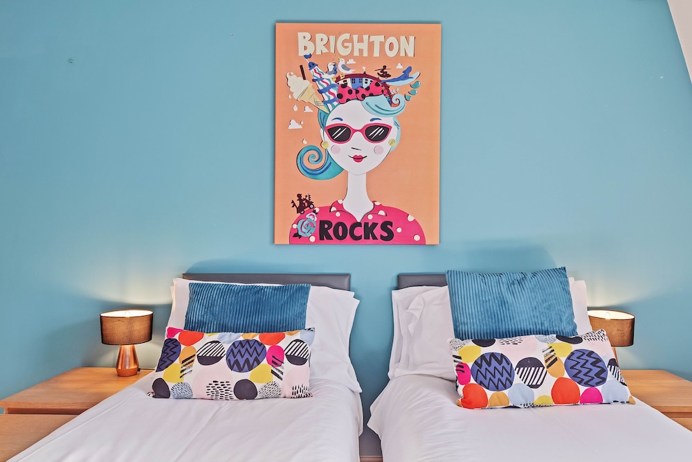 Pebble Mews House | By My Getaways | Parking for one small car