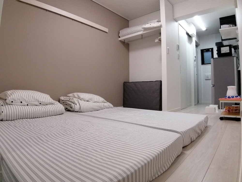 Kameido House