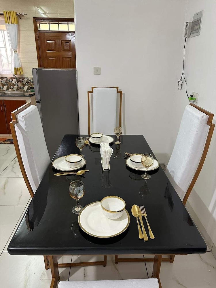 Lux Suites Narayan Apartments Kisumu