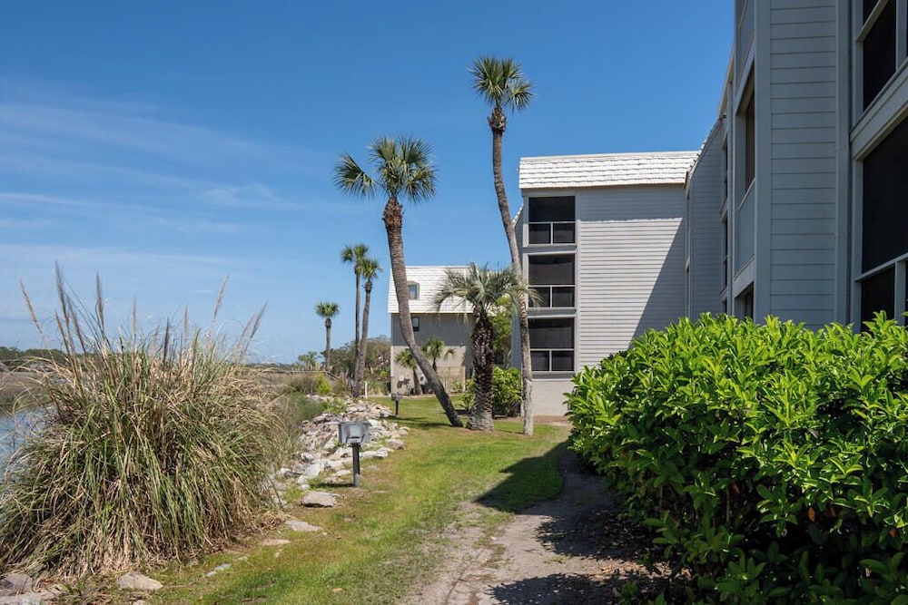 158 Beach Club Villa - Coastal Comfort With Stunning Marsh Views