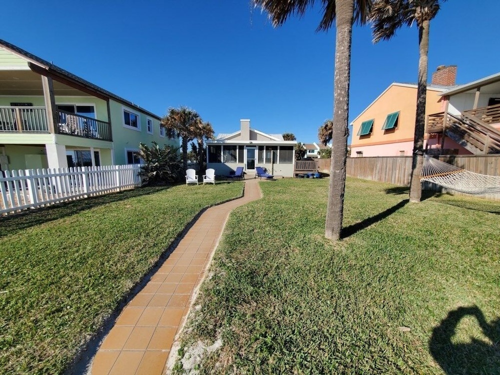 Coastal Bliss - Oceanfront Home 3 Bedroom Home