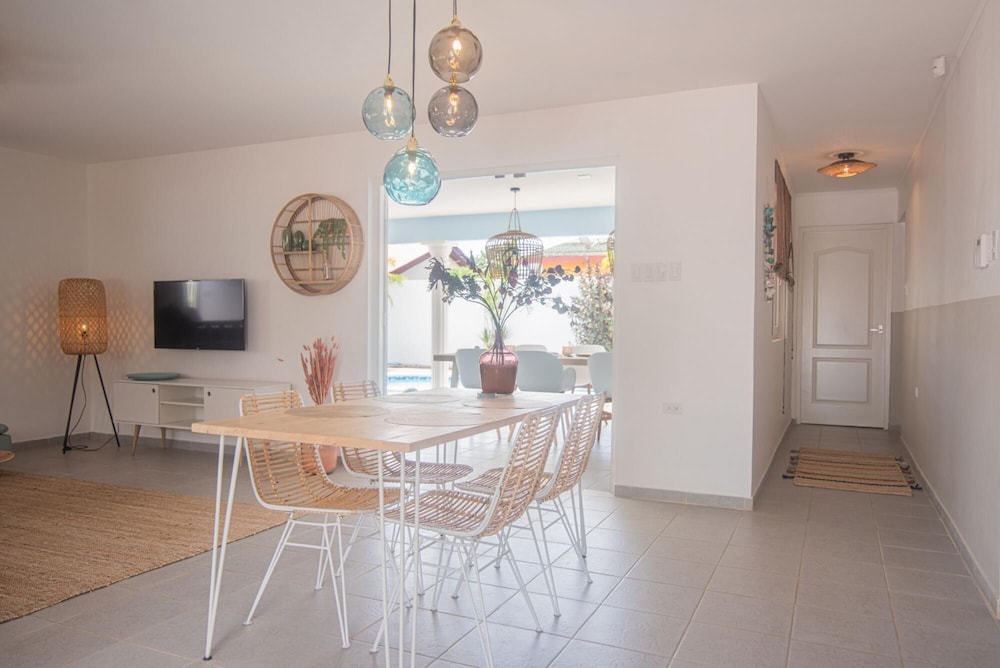 NEW Cozy Casa in Oranjestad