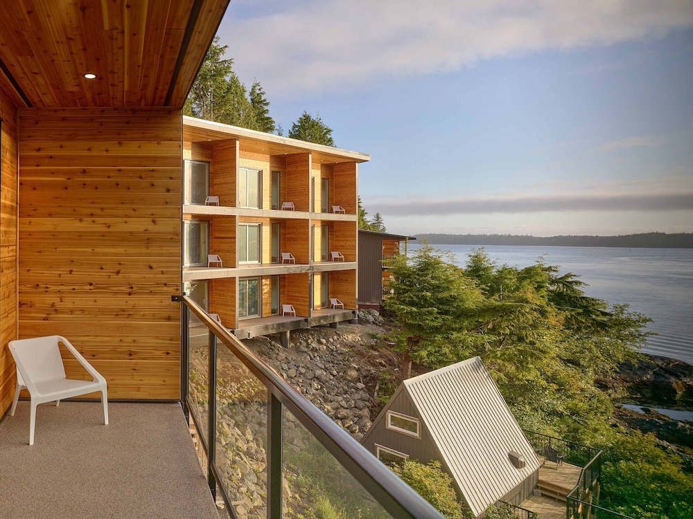 Tofino Vacations - Duffin Cove Oceanfront Lodging - Property Image 4