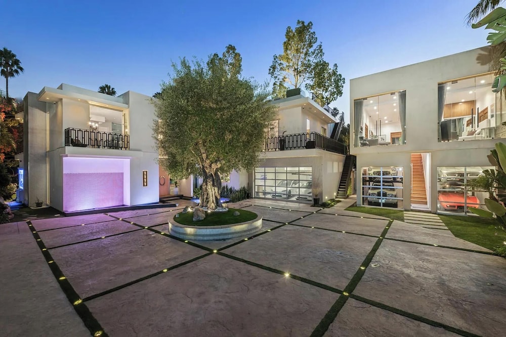 Alta Royale - Exquisite Designer Retreat Near Soho House & Rodeo Drive