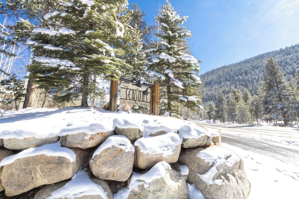Seasons at Keystone #1836
