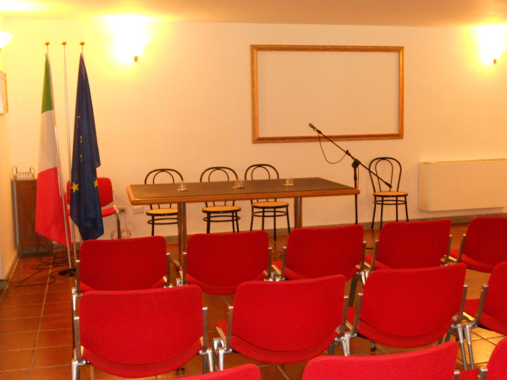 meeting & event spaces