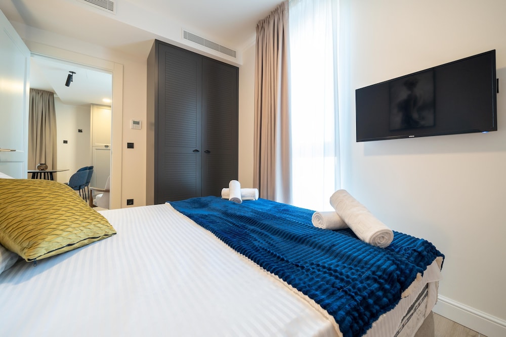Hotel Invictus