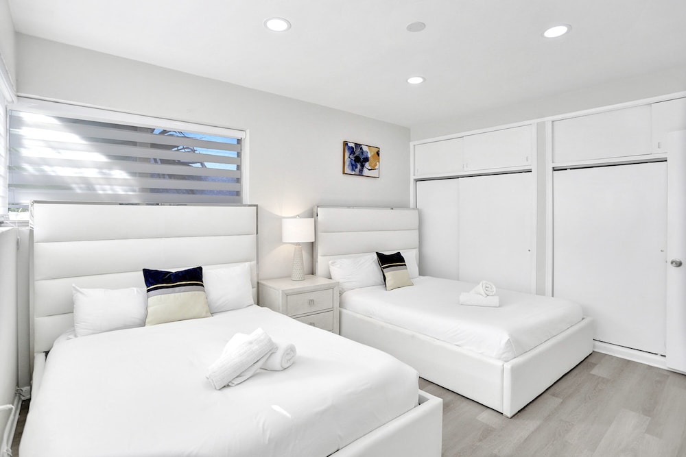 Bay Harbor Suites view 2