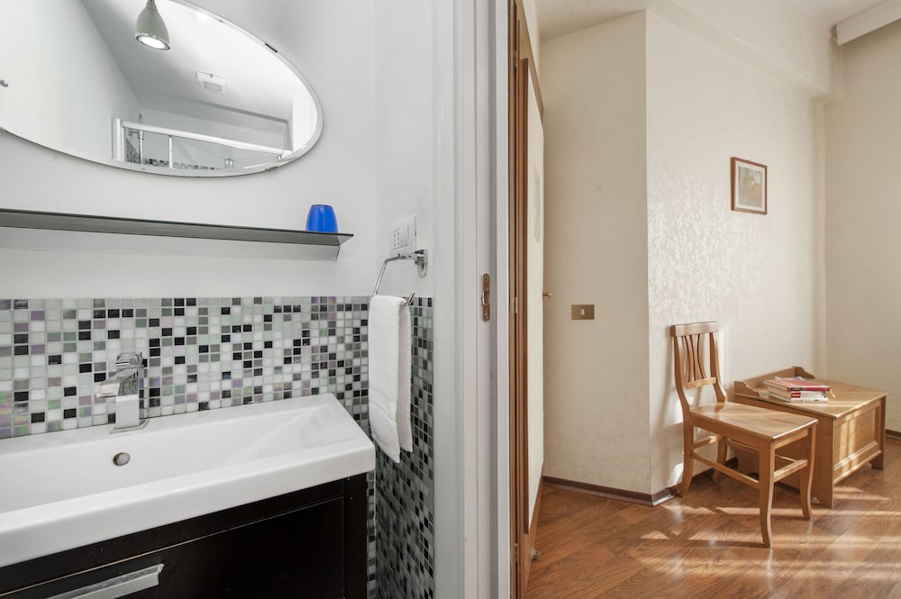 Kosher B&B The Home in Rome