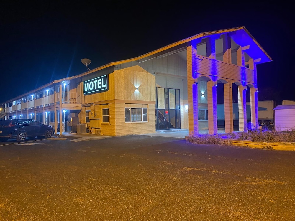Antler's Inn Motel