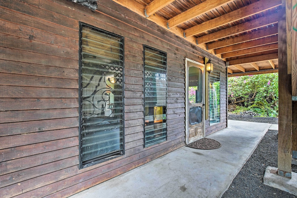 Hotel Walk to Turtle Beach From Kailua-kona Apt! - Image 1