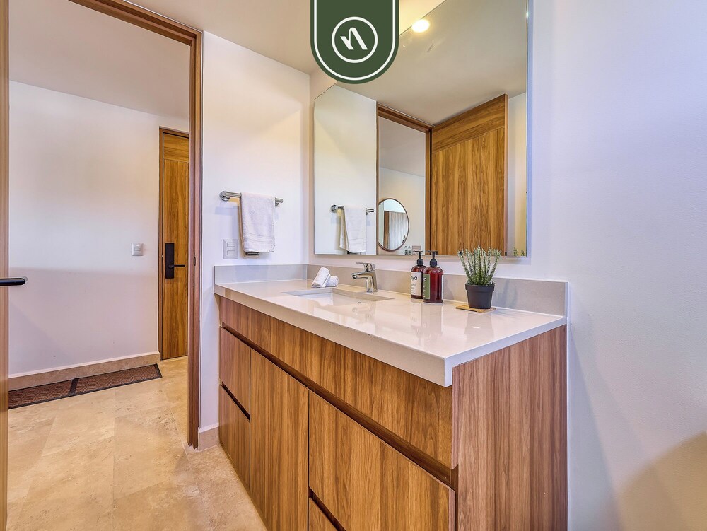 Harbor 171 by Naya Homes