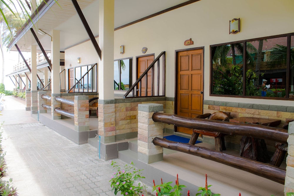 Phangan Bayshore Resort