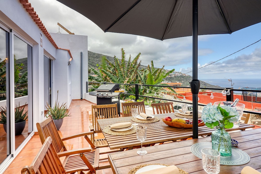 Cozy House w BBQ Teide Views Near City Center