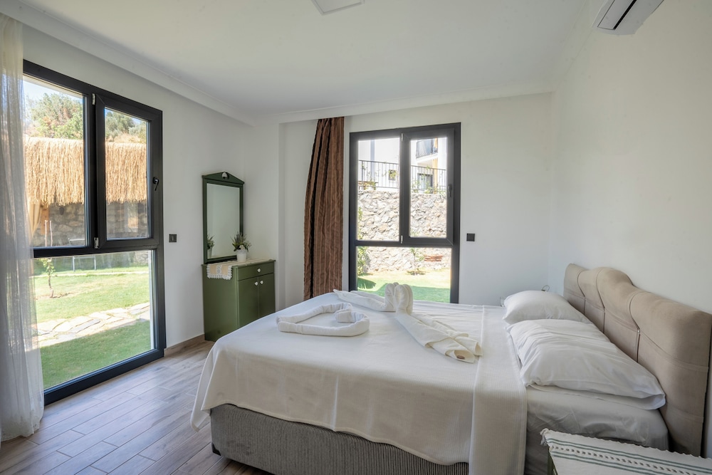 Limon Homes Dublex Daily Weekly Rentals