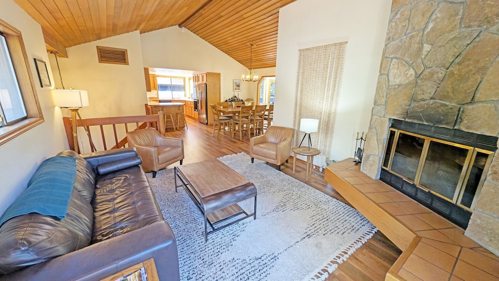 Alpine 4 4 Bedroom Home