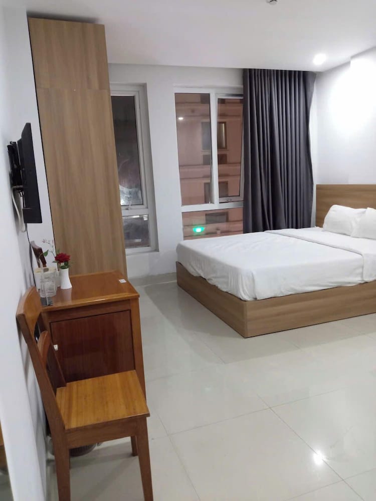 Purple Sun Apartment & Spa Da Nang
