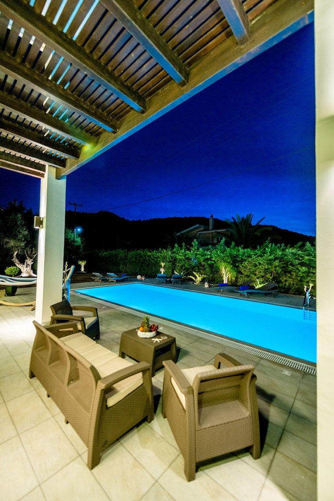 Filerimos Oasis Villa