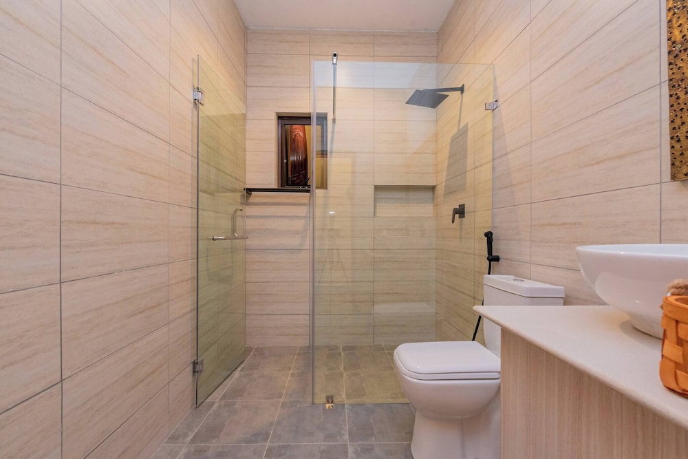 Luxurious Diani Beach Villa With Private Pool