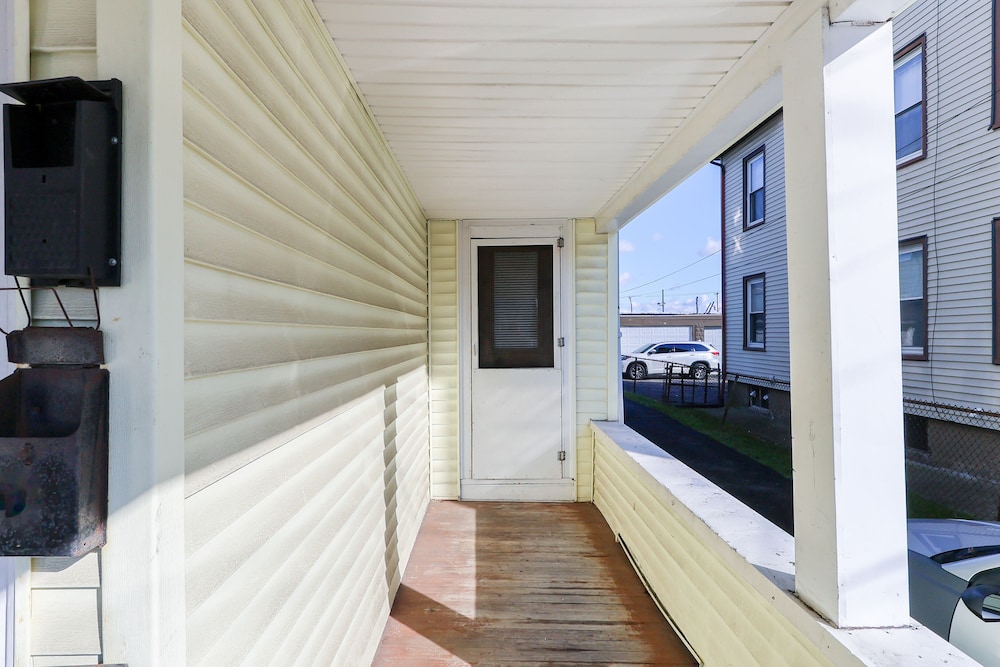 Bridgeport Vacations - Cozy Bridgeport Apartment: 2 Mi to Downtown! - Property Image 7