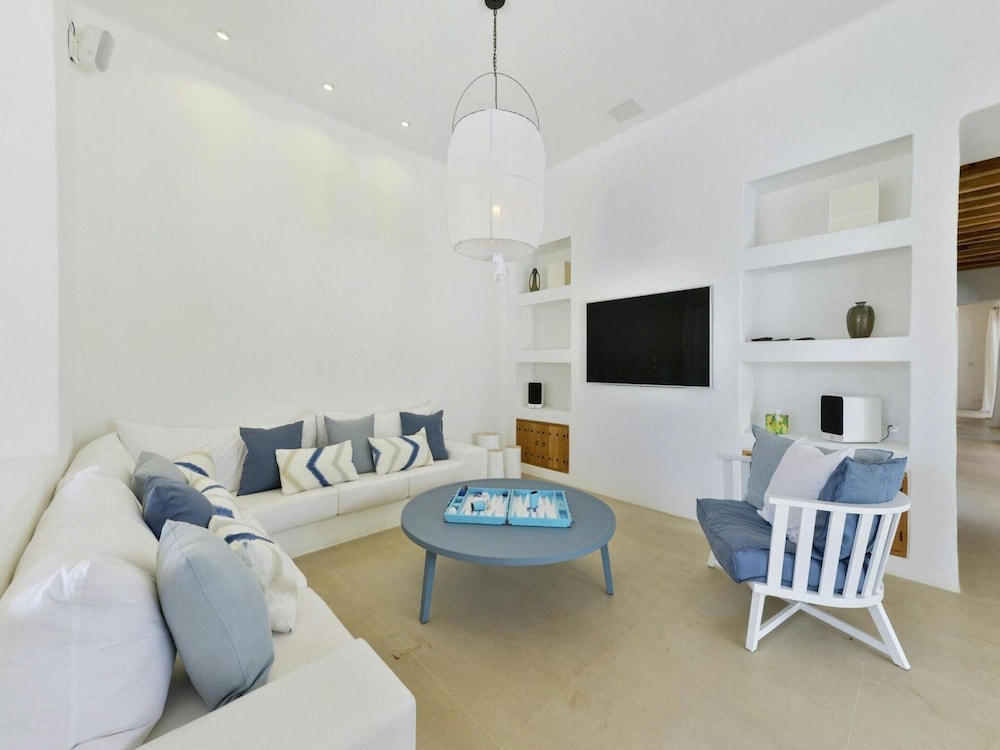 Holiday Home With Children Play Area